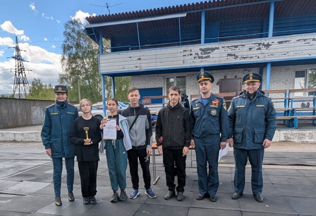 Городские отборочные соревнования по пожарно-прикладному спорту среди дружин юных пожарных. .